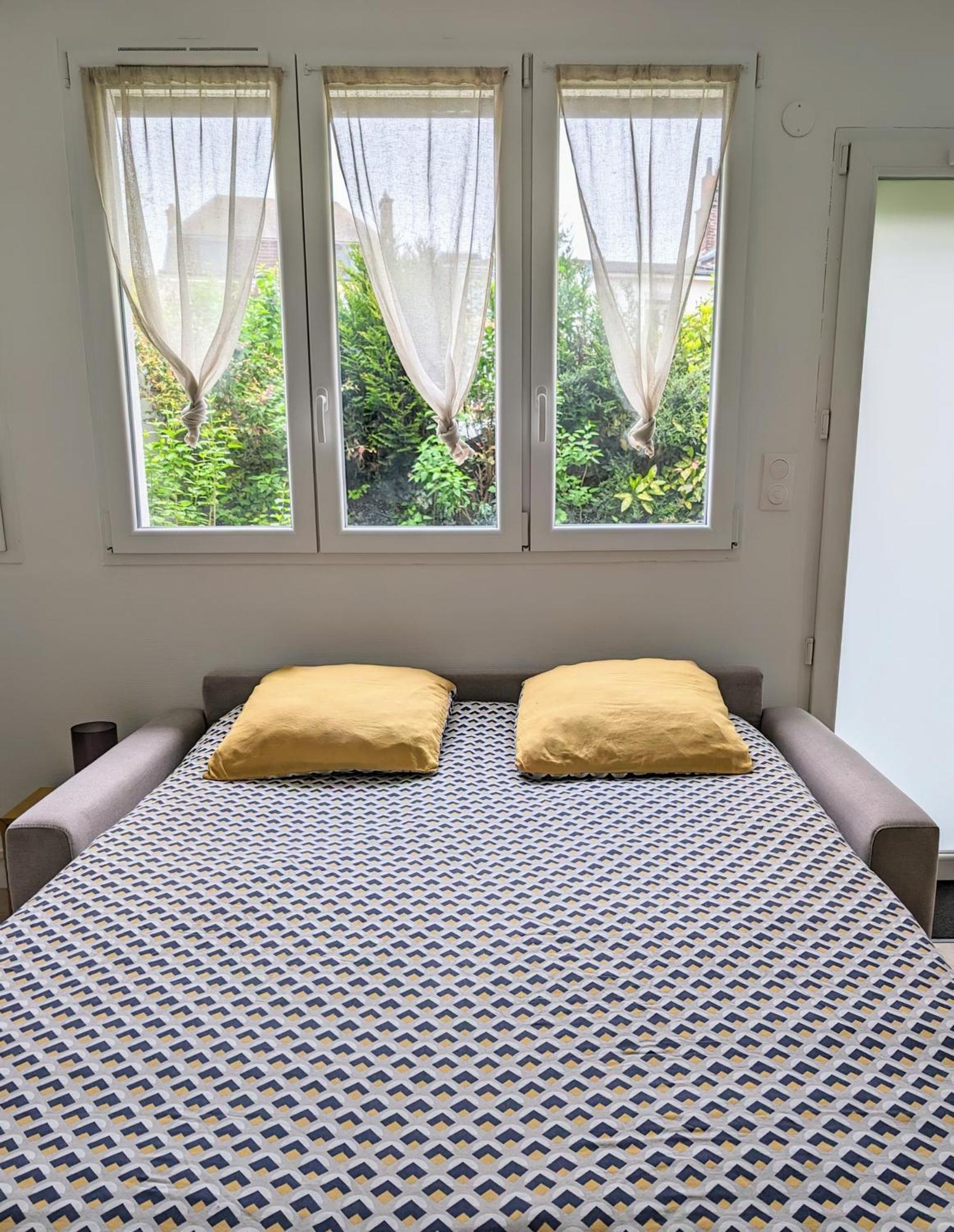 Stockholm- Studio Cosy Et Patio, Proche Centre Charleville-Mézières Kültér fotó